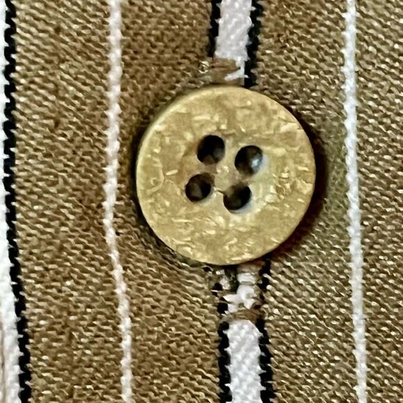 EUC Levi’s Diamond Label Button Down L Tan - Picture 4 of 8